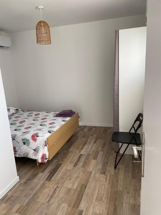 Maison Fleurs De Lys, Climatisee, Wifi Et Parking Privee Gratuit, Lave-Linge, Vernon Giverny Vila Exterior foto